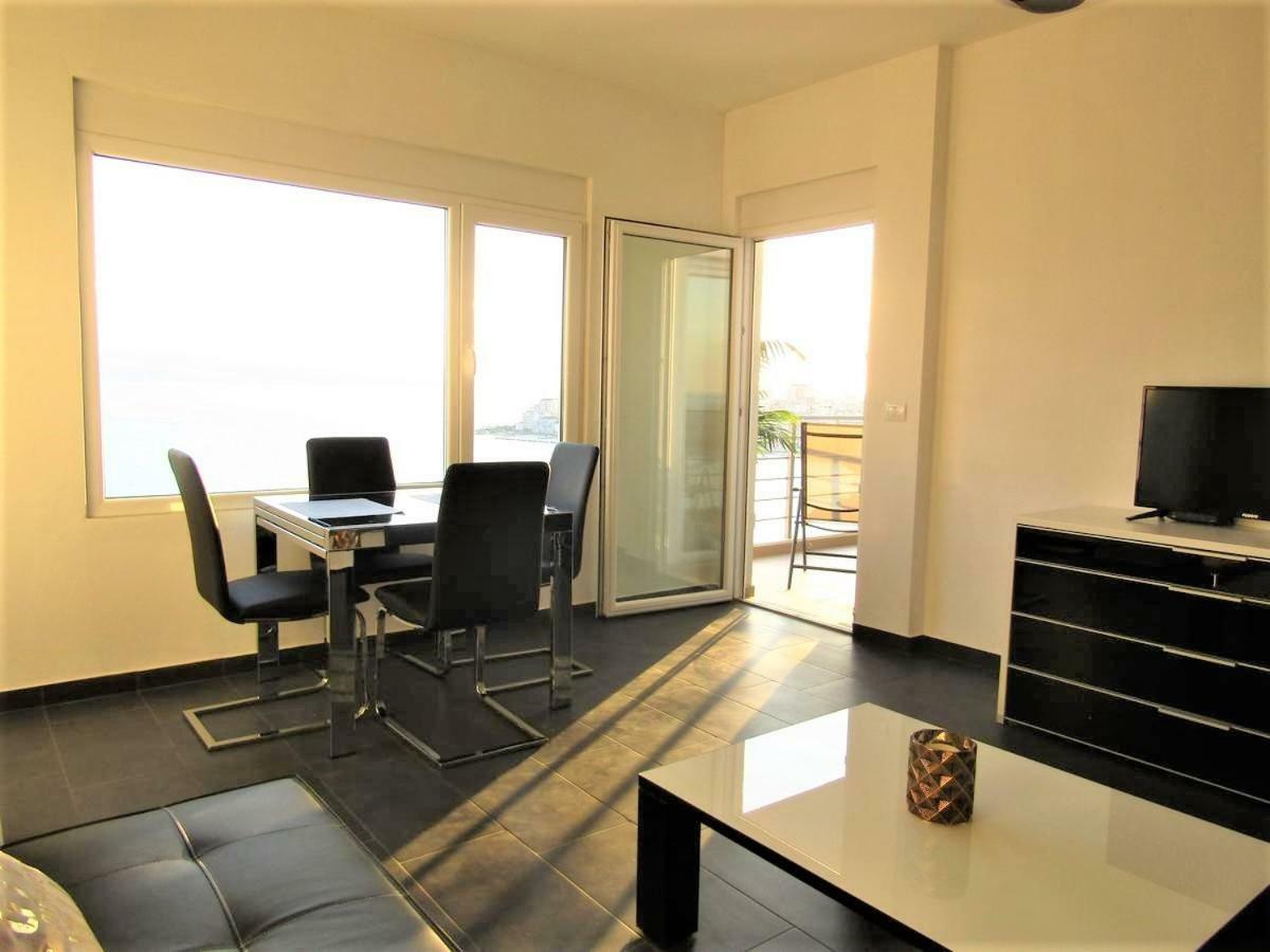 Beach&Seaview With Terrace Sarande Bagian luar foto